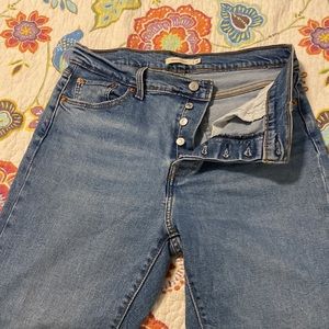 Levi’s wedgie straight leg jeans